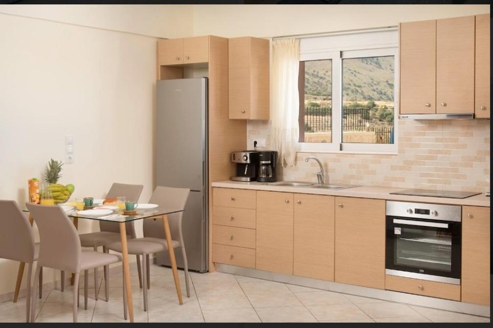 Villa Kermes Heated Pool Kournás Екстериор снимка