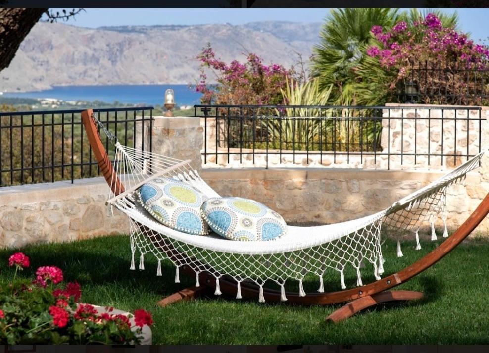 Villa Kermes Heated Pool Kournás Екстериор снимка