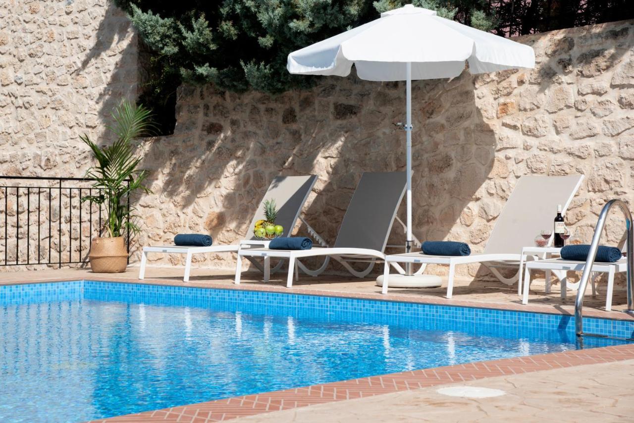 Villa Kermes Heated Pool Kournás Екстериор снимка
